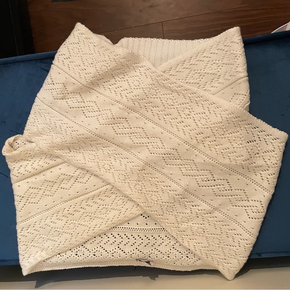 Tristan knit wrap - Picture 2 of 6